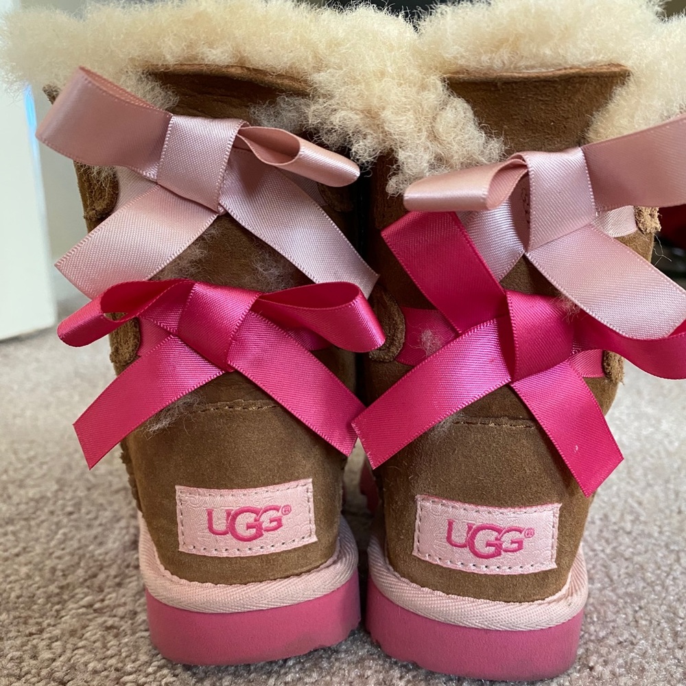 Toddler Girl’s UGG Bailey Bow II